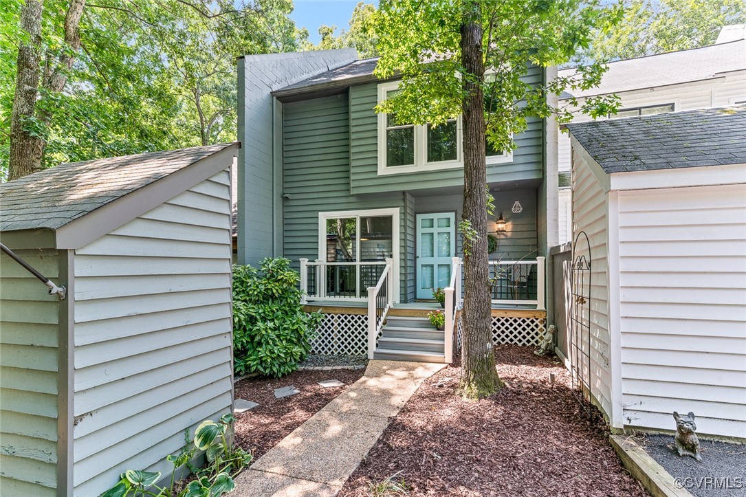 4914 Long Shadow Ter