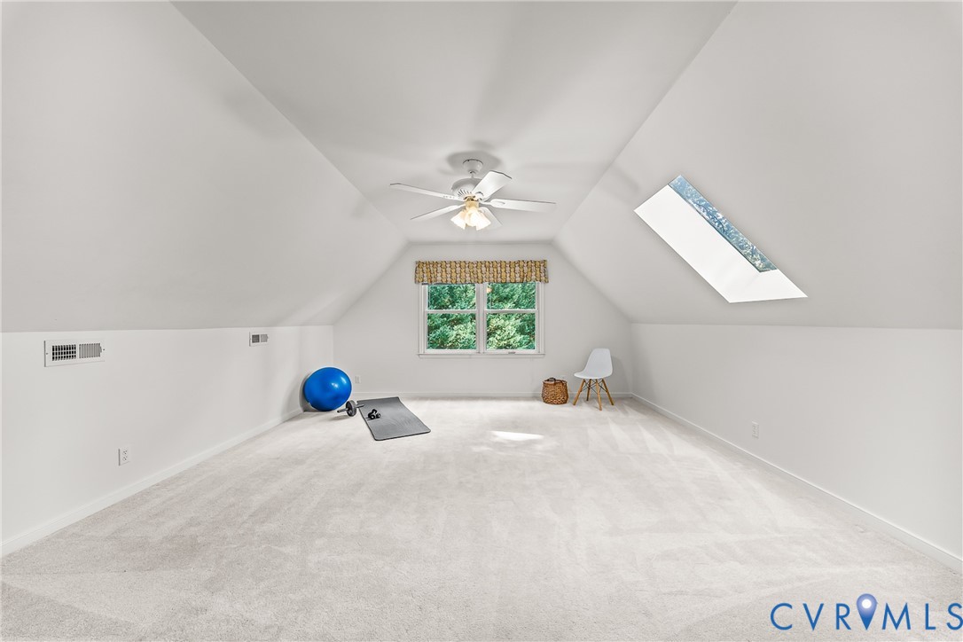 2200 Swanhurst Dr