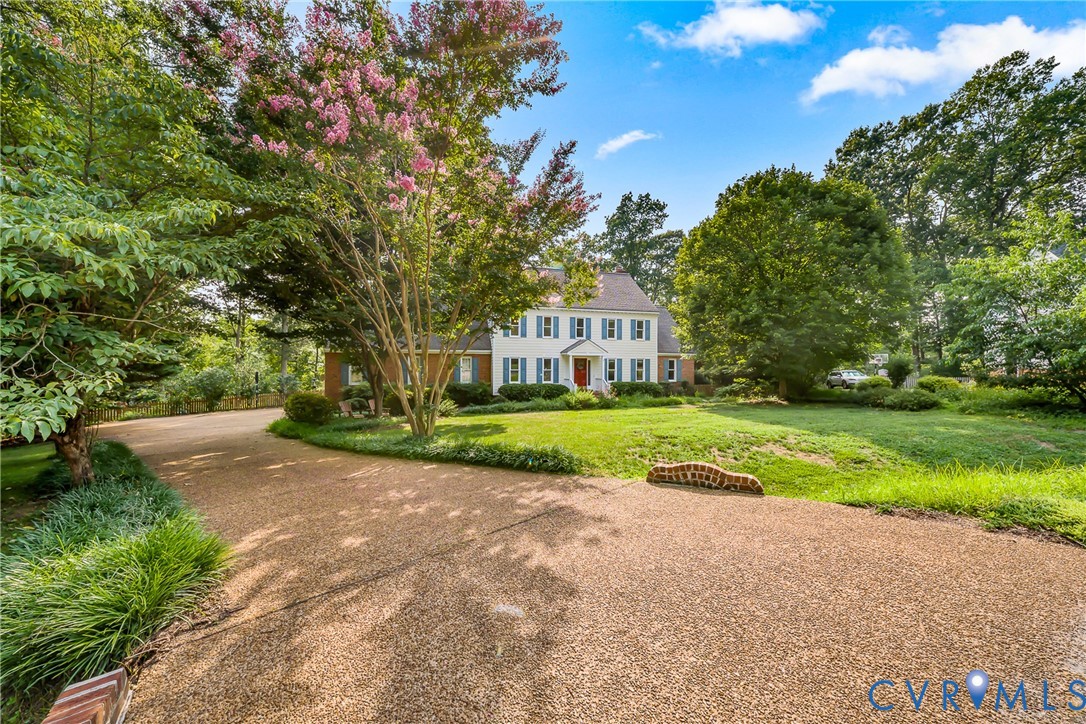 2200 Swanhurst Dr