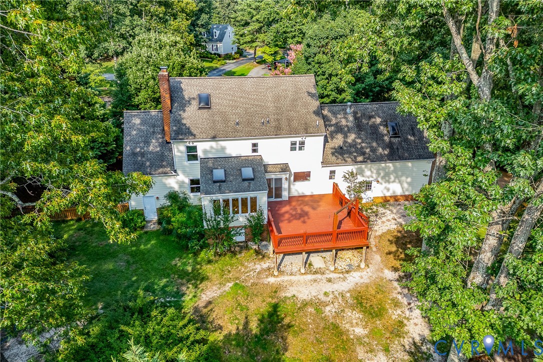 2200 Swanhurst Dr