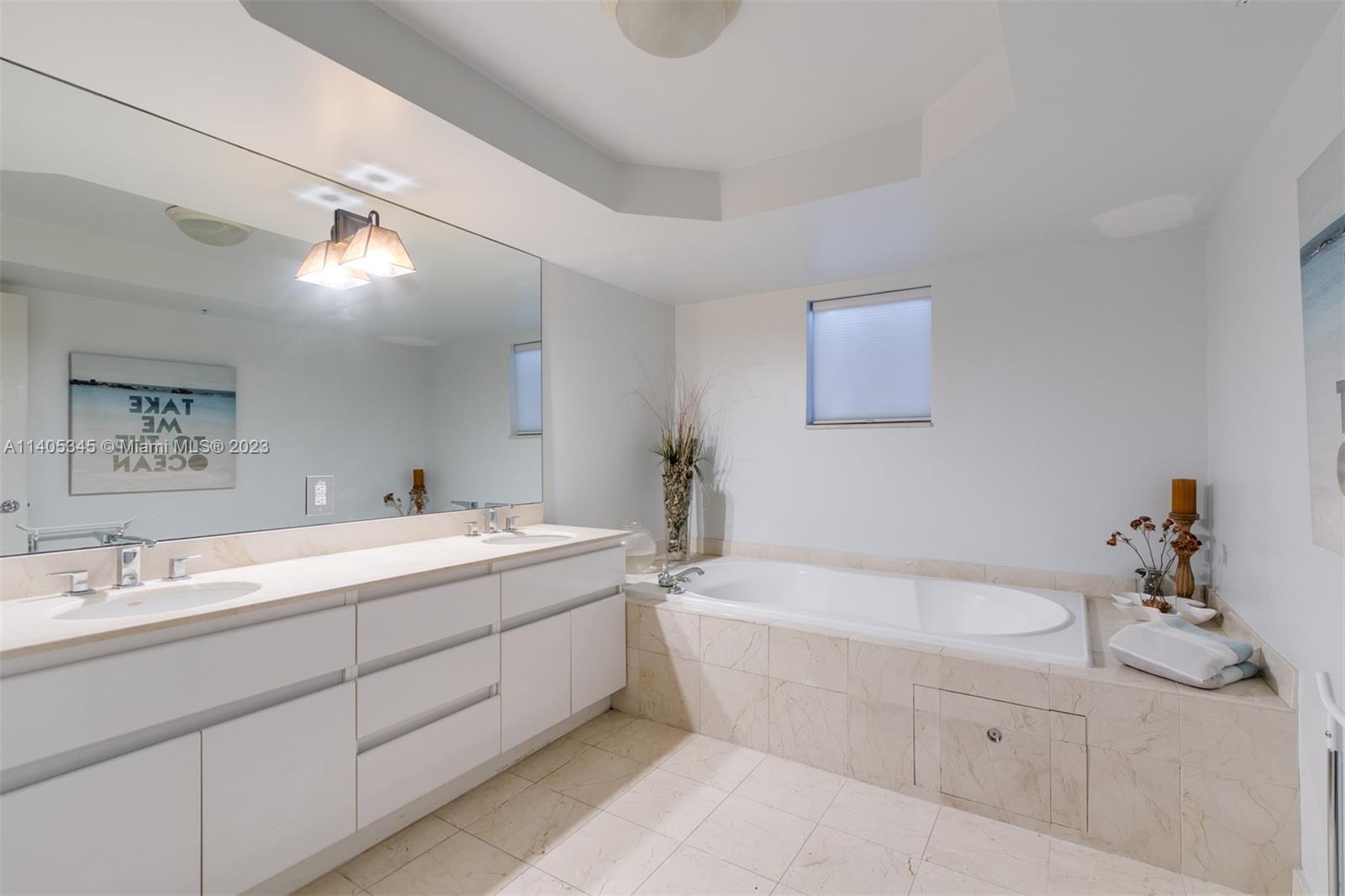 16711 Collins Ave # 401