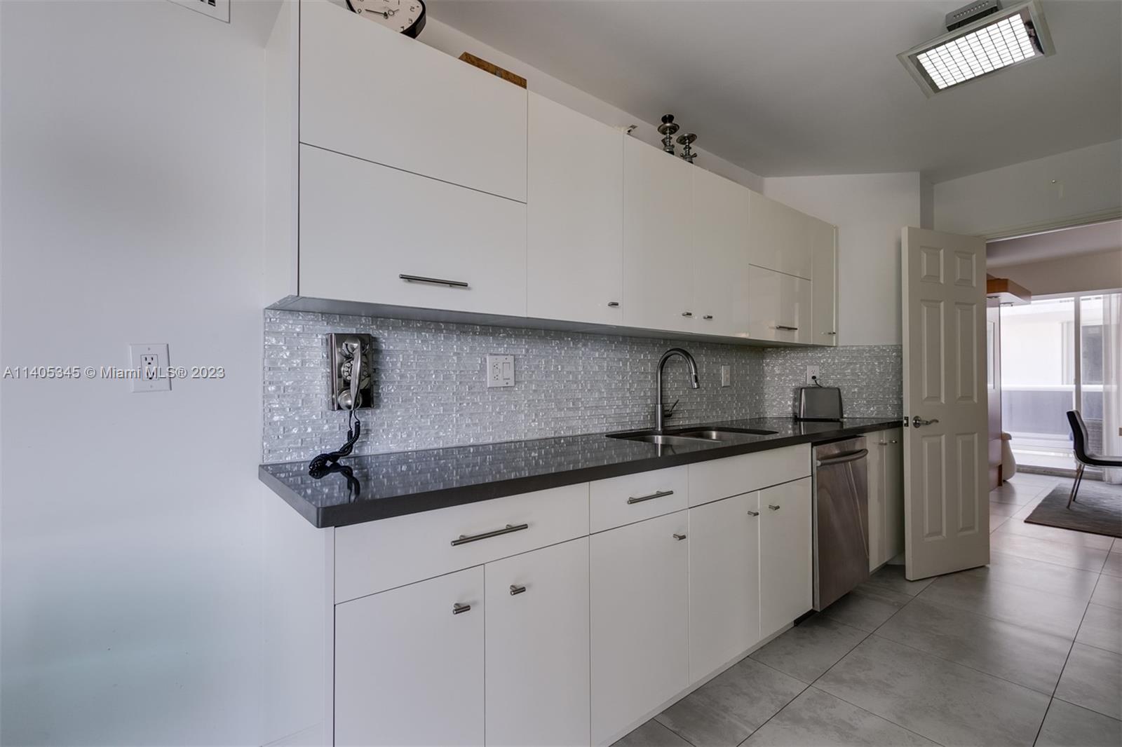 16711 Collins Ave # 401