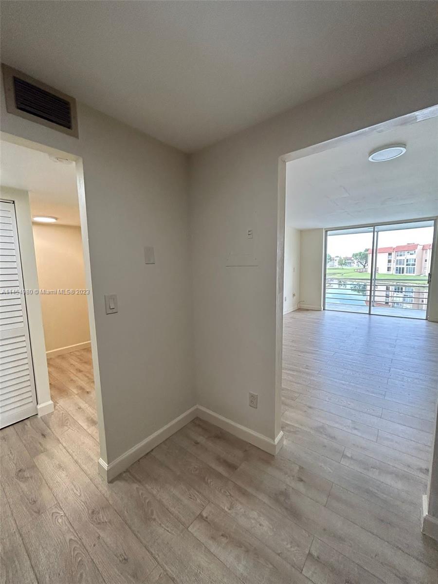 2791 N Pine Island Rd # 207