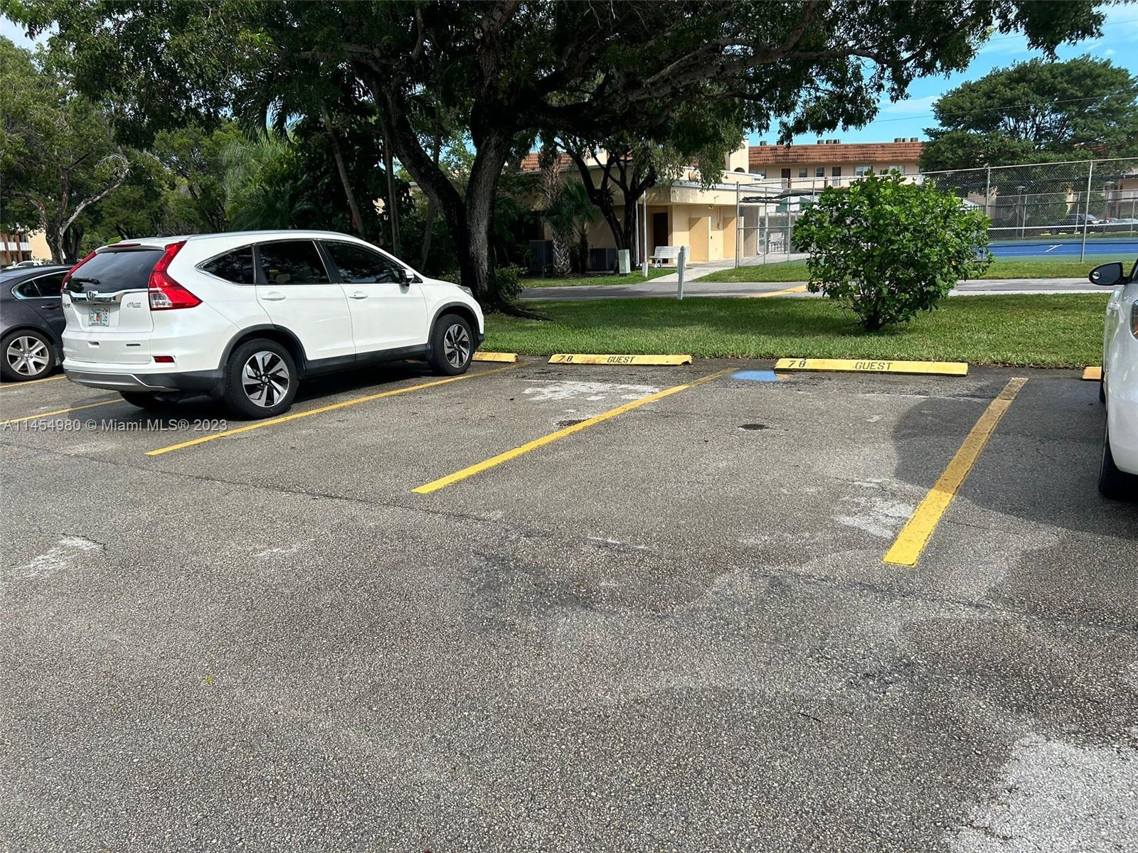 2791 N Pine Island Rd # 207