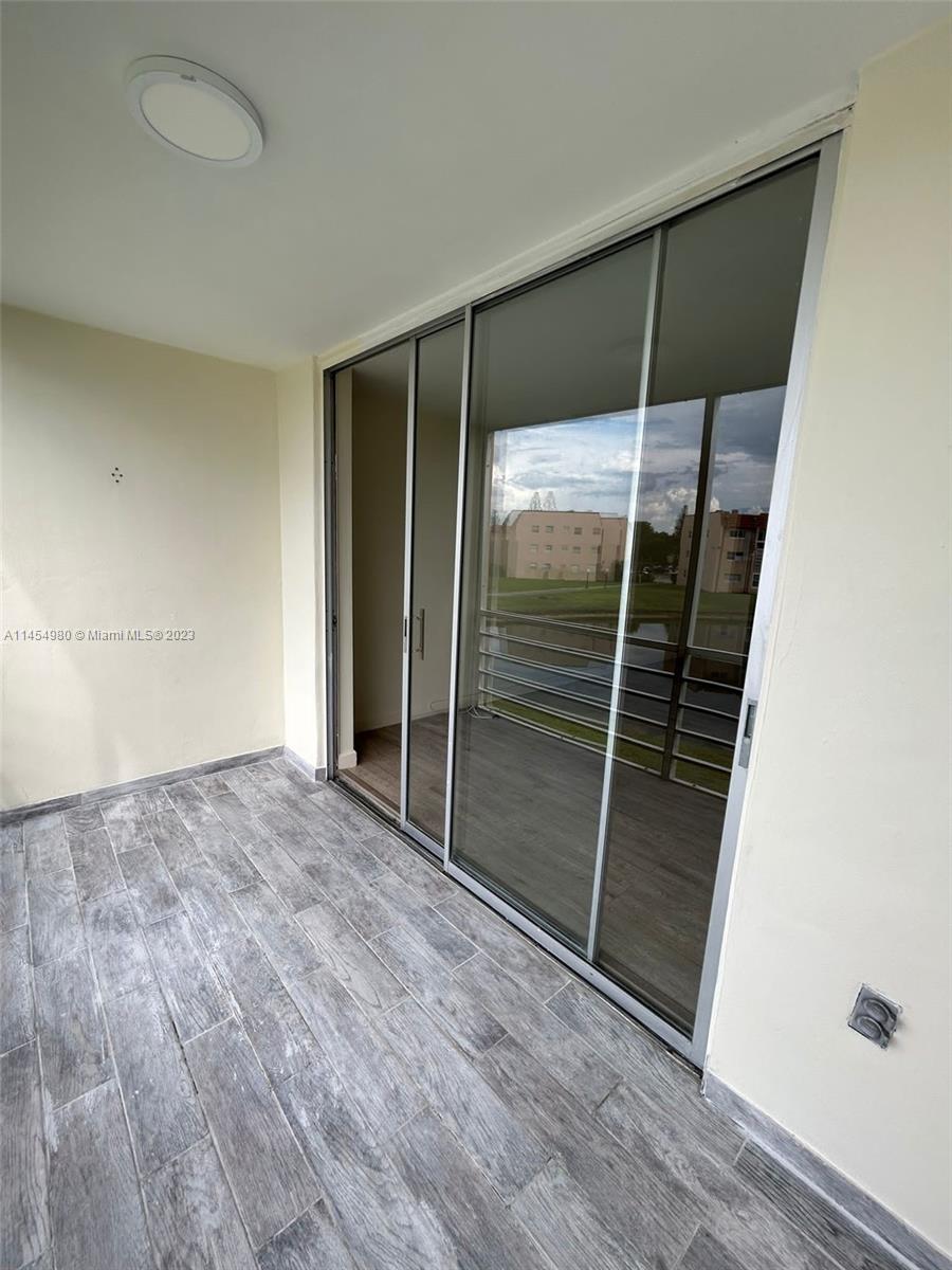 2791 N Pine Island Rd # 207