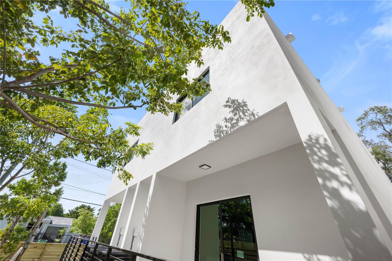 2501 NW 19th Ave # 2