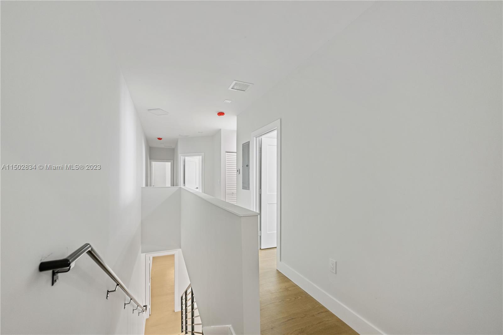 2501 NW 19th Ave # 2