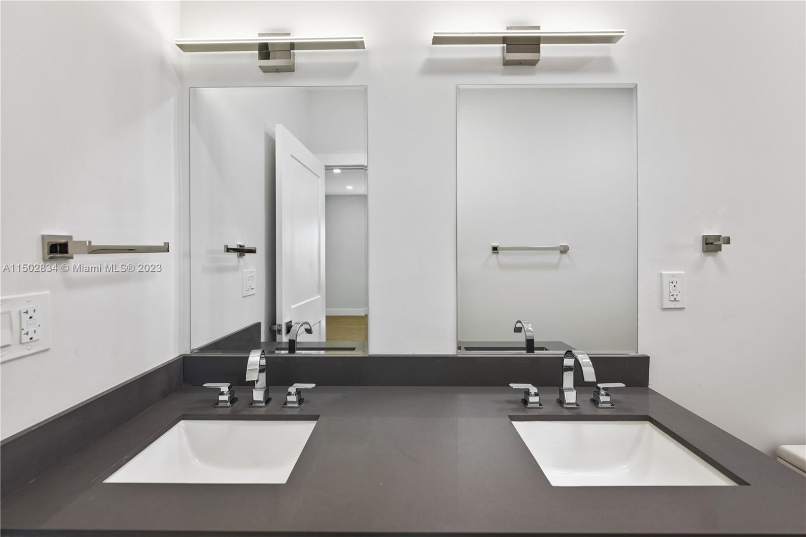 2501 NW 19th Ave # 2