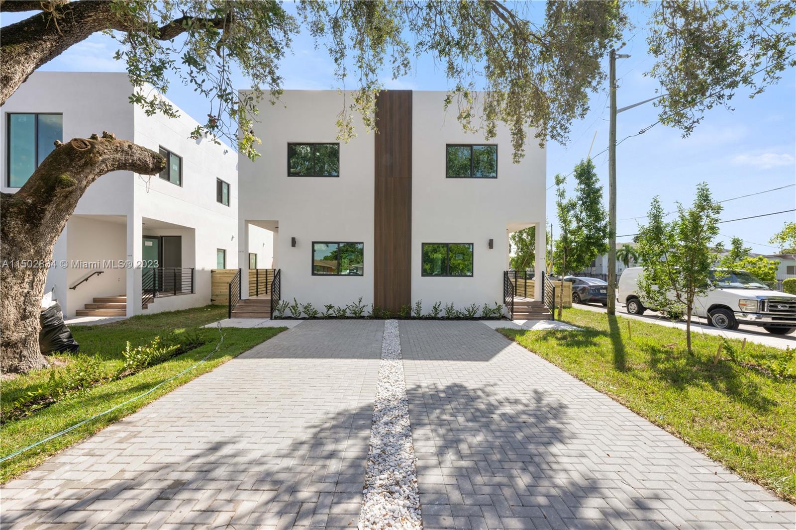 2501 NW 19th Ave # 2