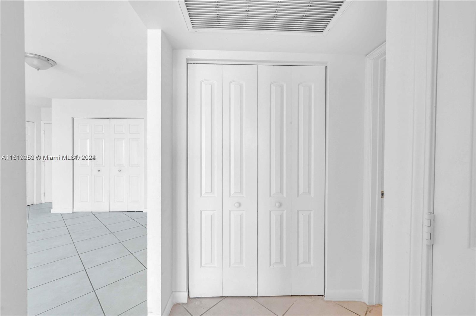 6770 Indian Creek Dr # 11O