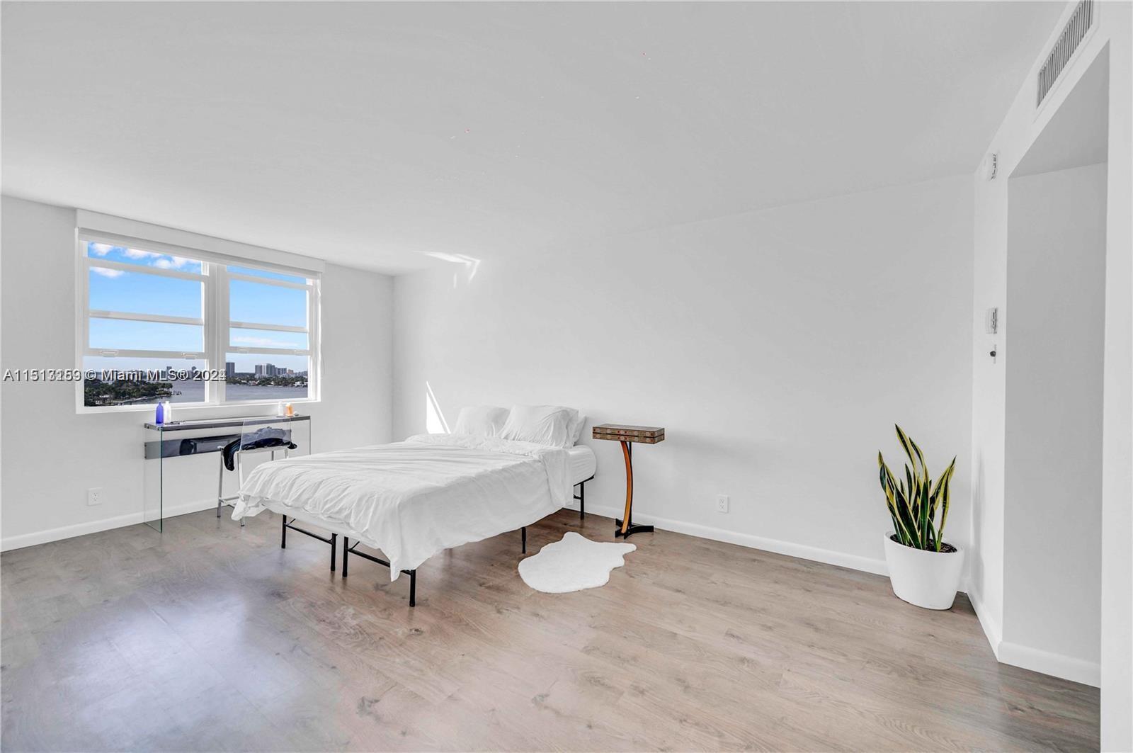 6770 Indian Creek Dr # 11O