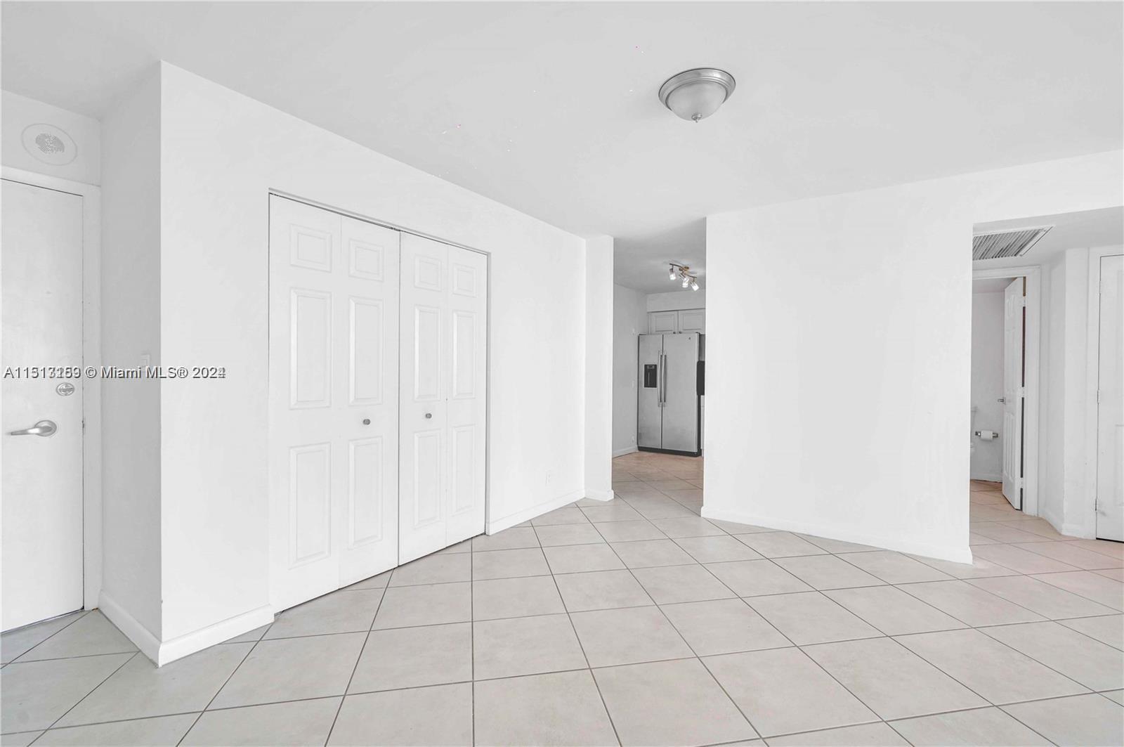 6770 Indian Creek Dr # 11O