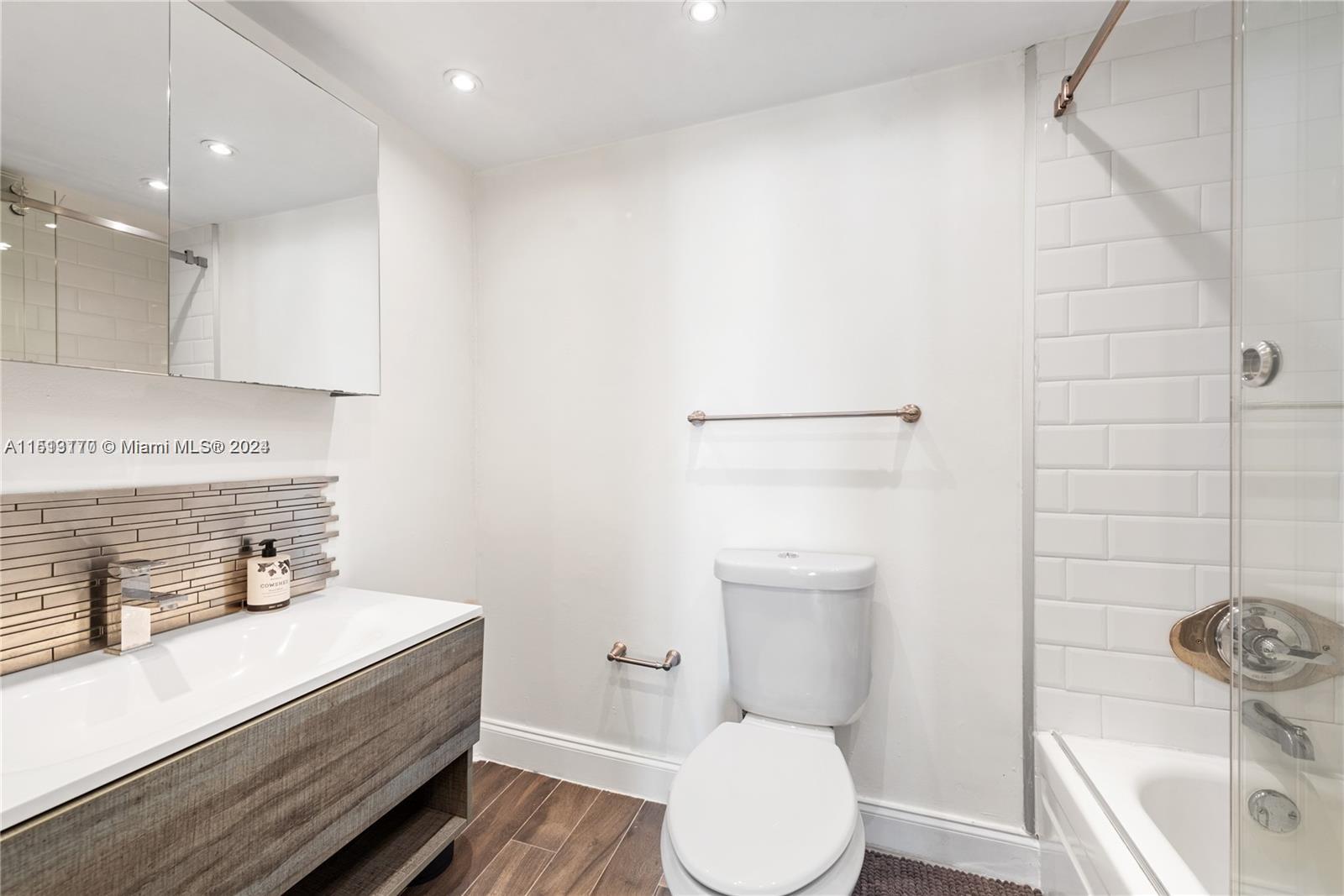 6770 Indian Creek Dr Unit: TSA