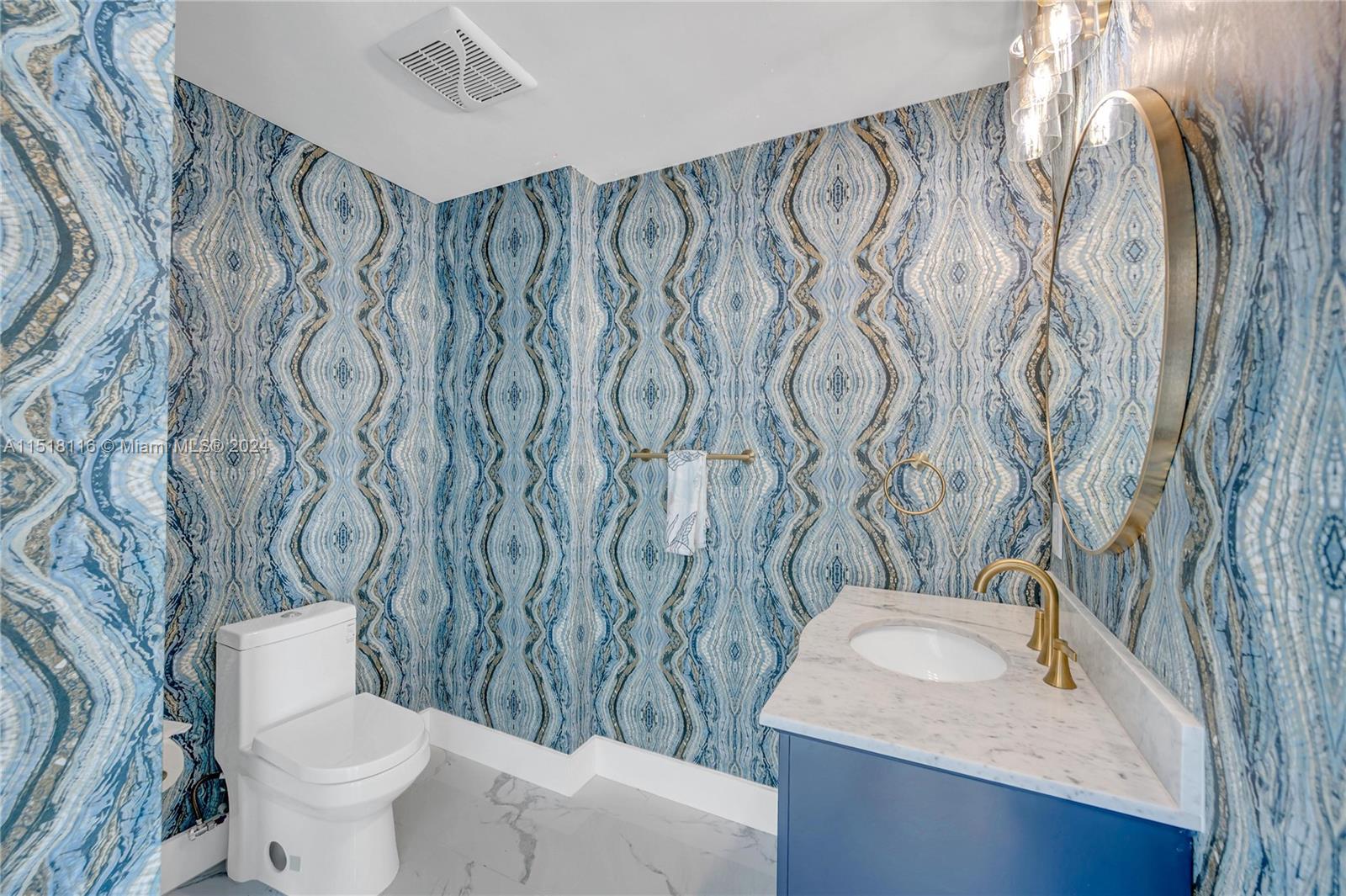 1900 N Bayshore Dr # 3716