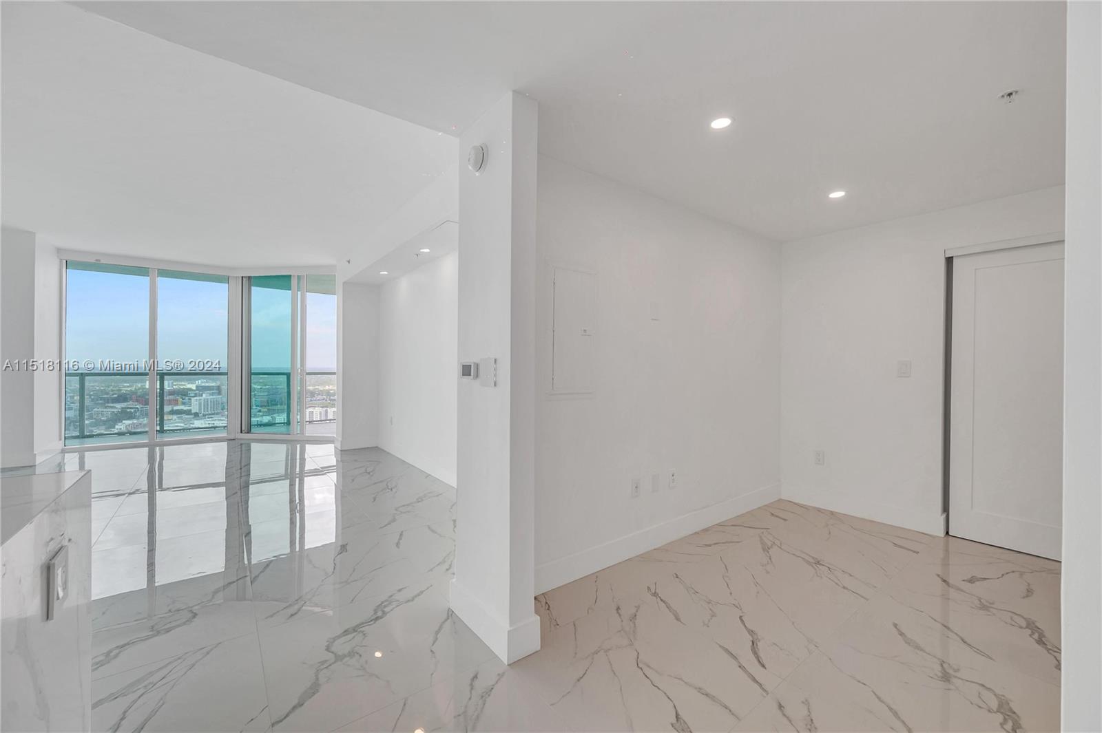 1900 N Bayshore Dr # 3716