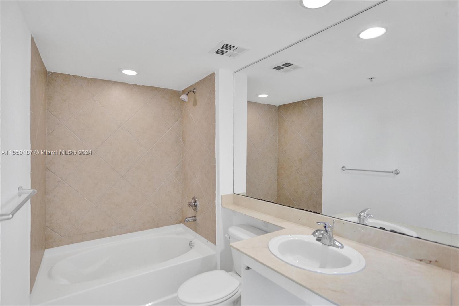 335 S Biscayne Blvd # 2501