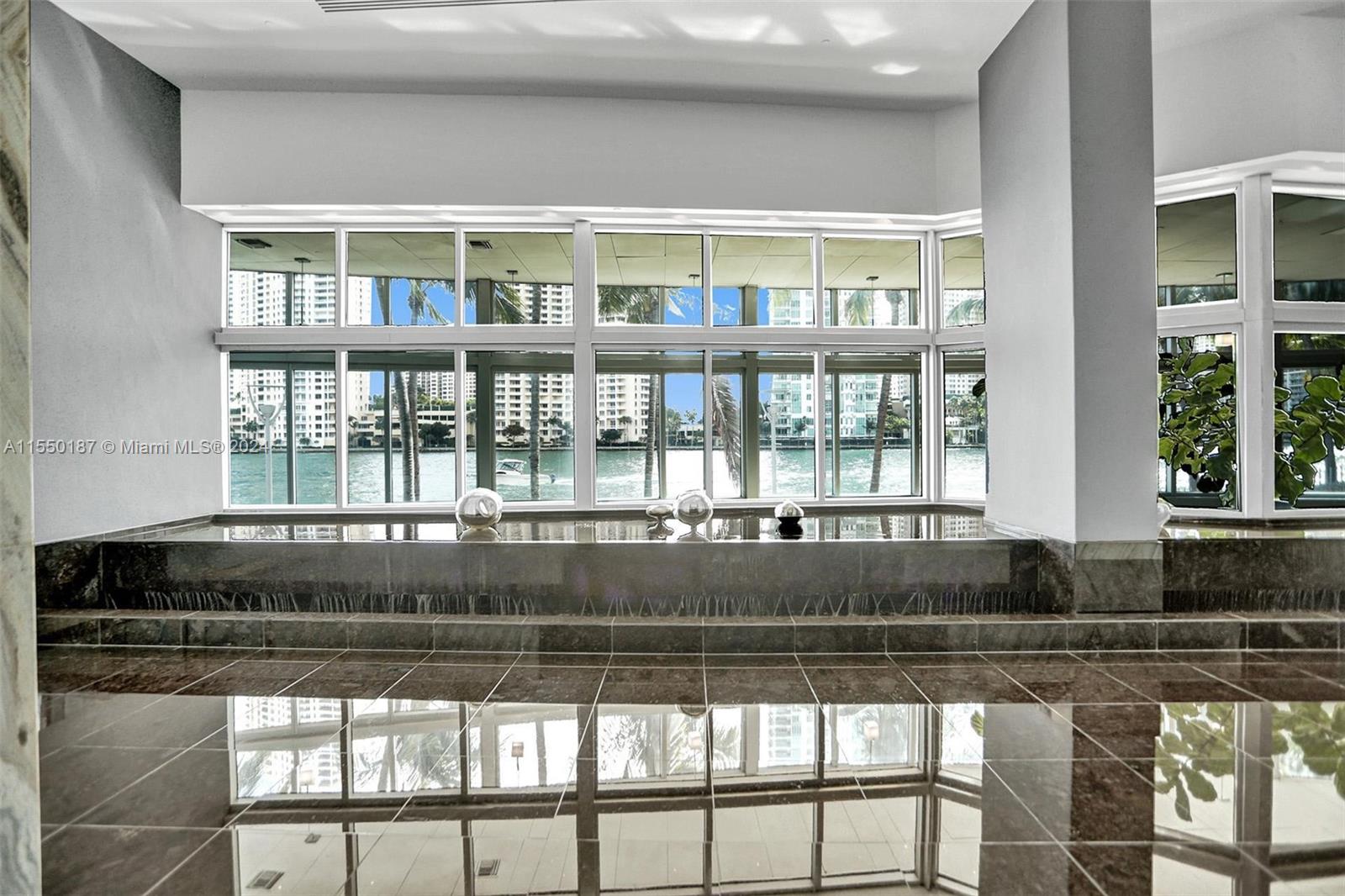 335 S Biscayne Blvd # 2501