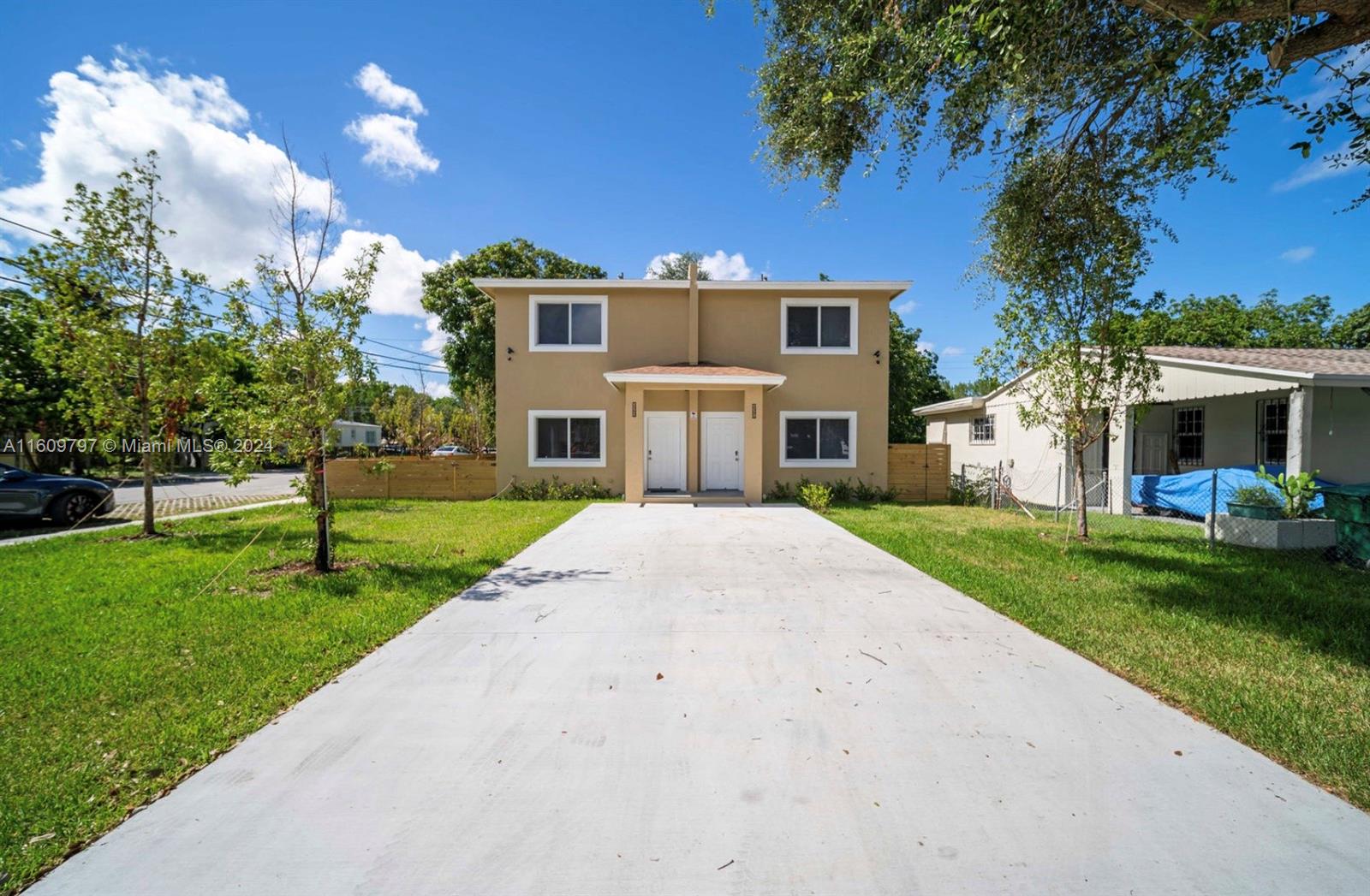 1391 NW 38th St