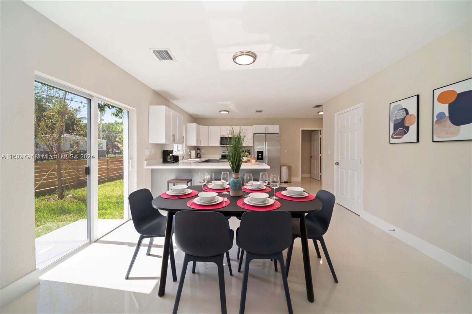 1391 NW 38th St