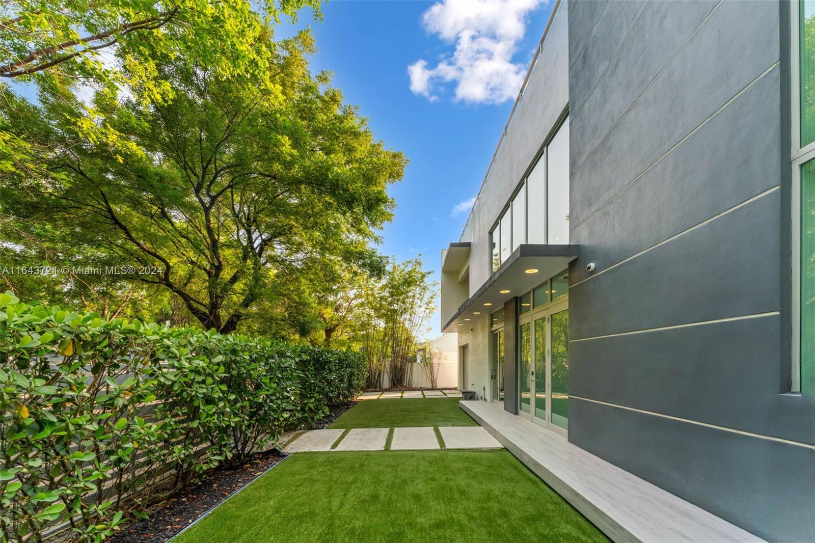 1510 SW 4th Ave