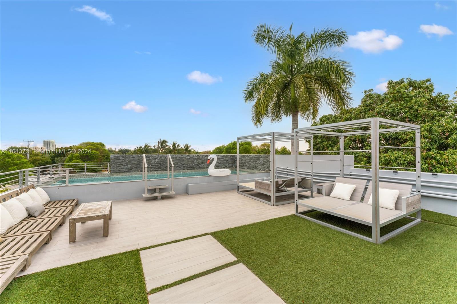 1510 SW 4th Ave