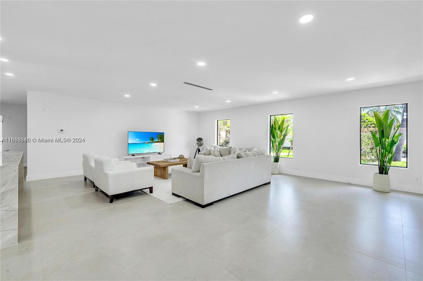 13407 SW 59th Ave # 13407