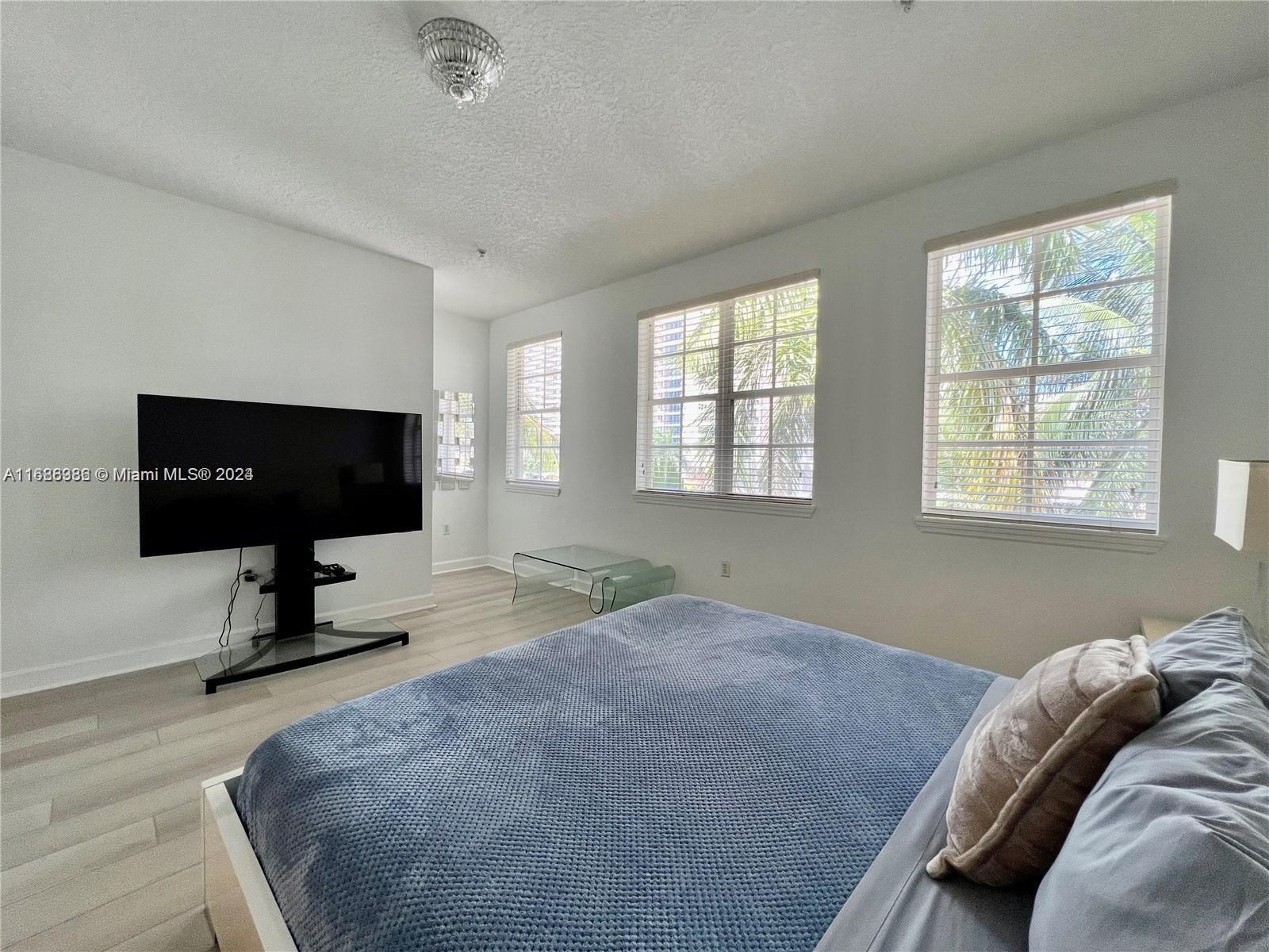 2065 S Ocean Dr Unit: TH1