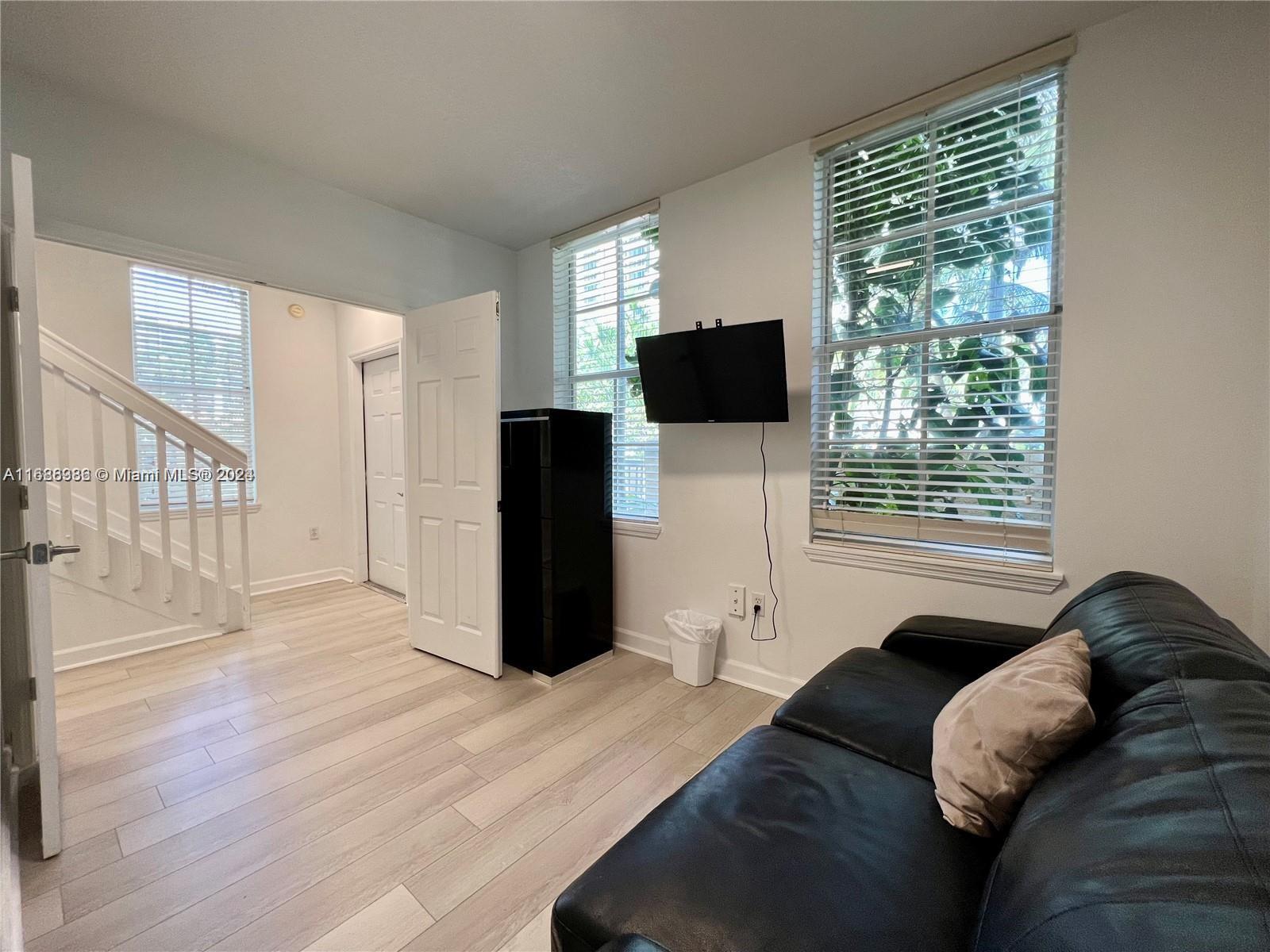 2065 S Ocean Dr Unit: TH1