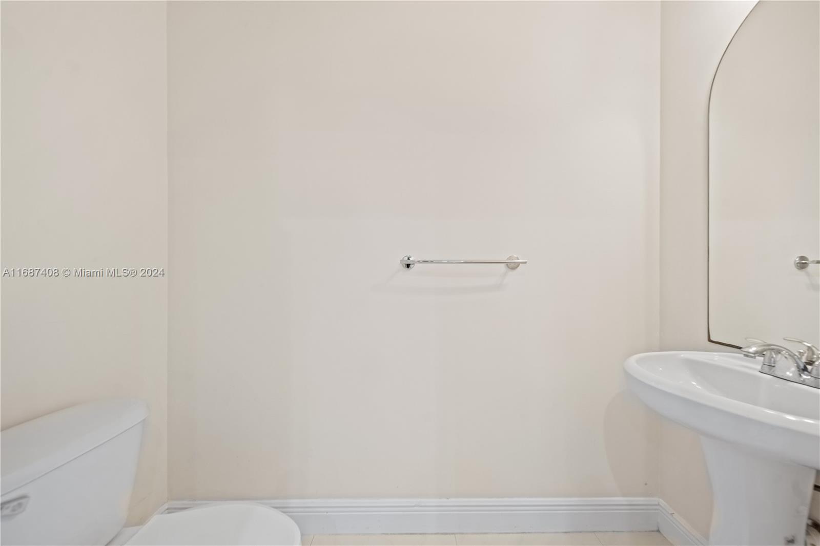 2951 Virginia St # 2957