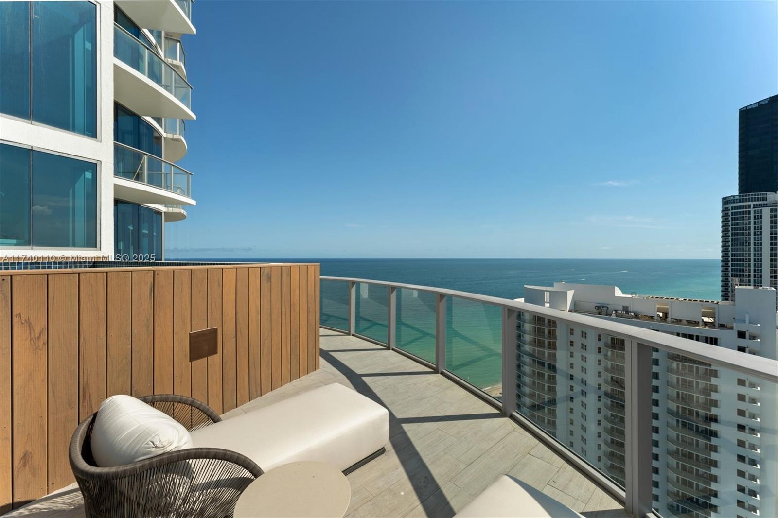17475 Collins Ave Unit: Sky Villa
