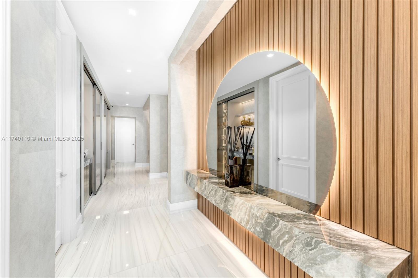17475 Collins Ave Unit: Sky Villa