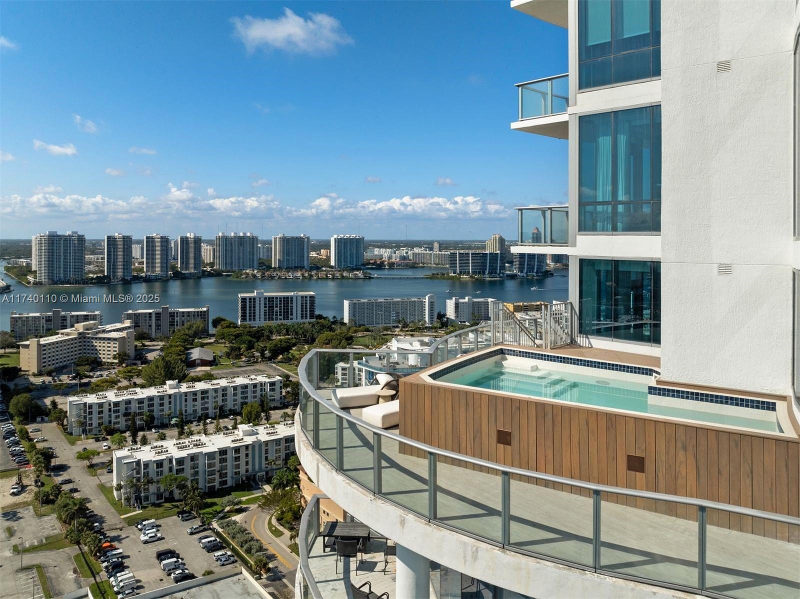 17475 Collins Ave Unit: Sky Villa