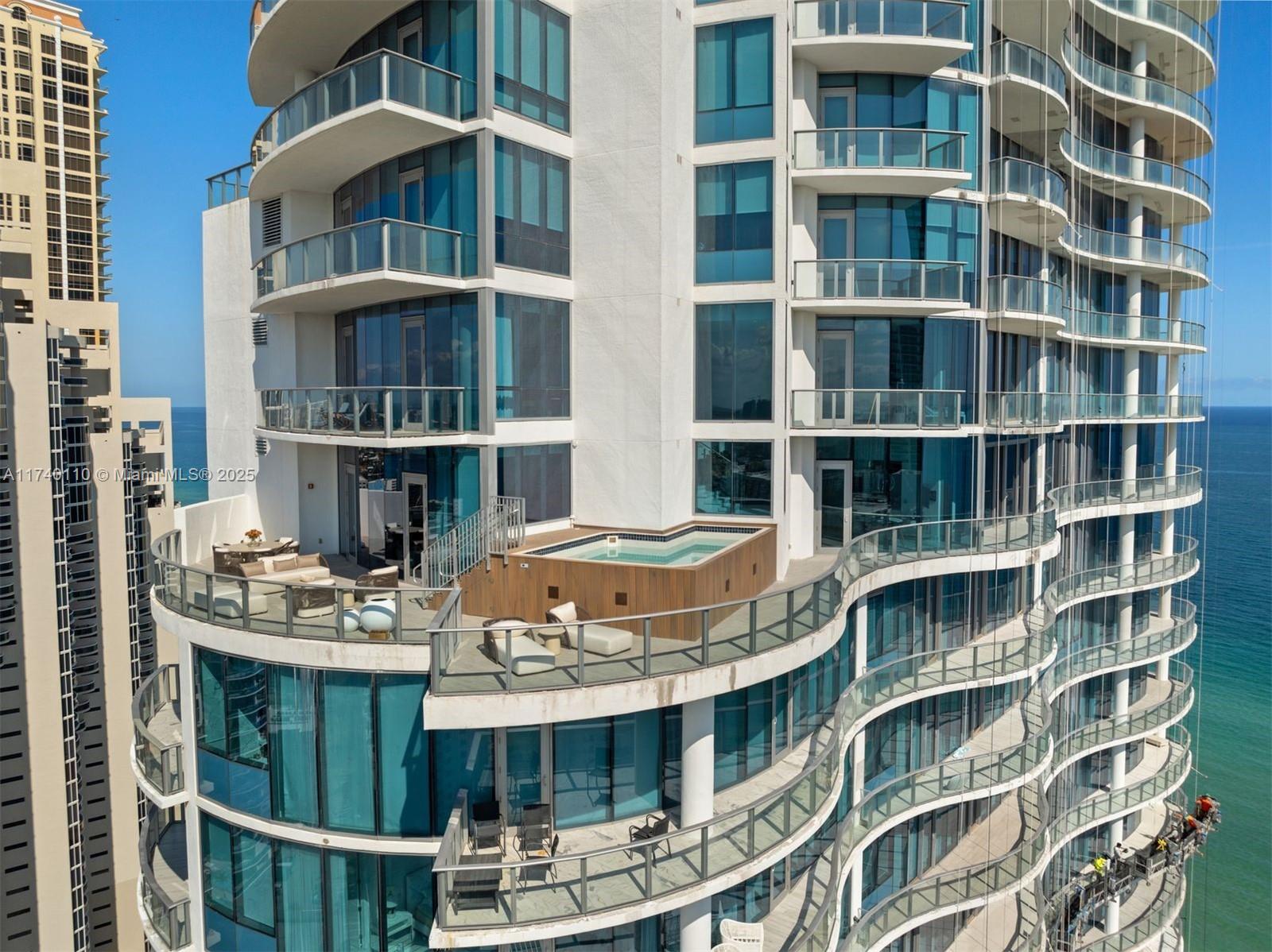 17475 Collins Ave Unit: Sky Villa