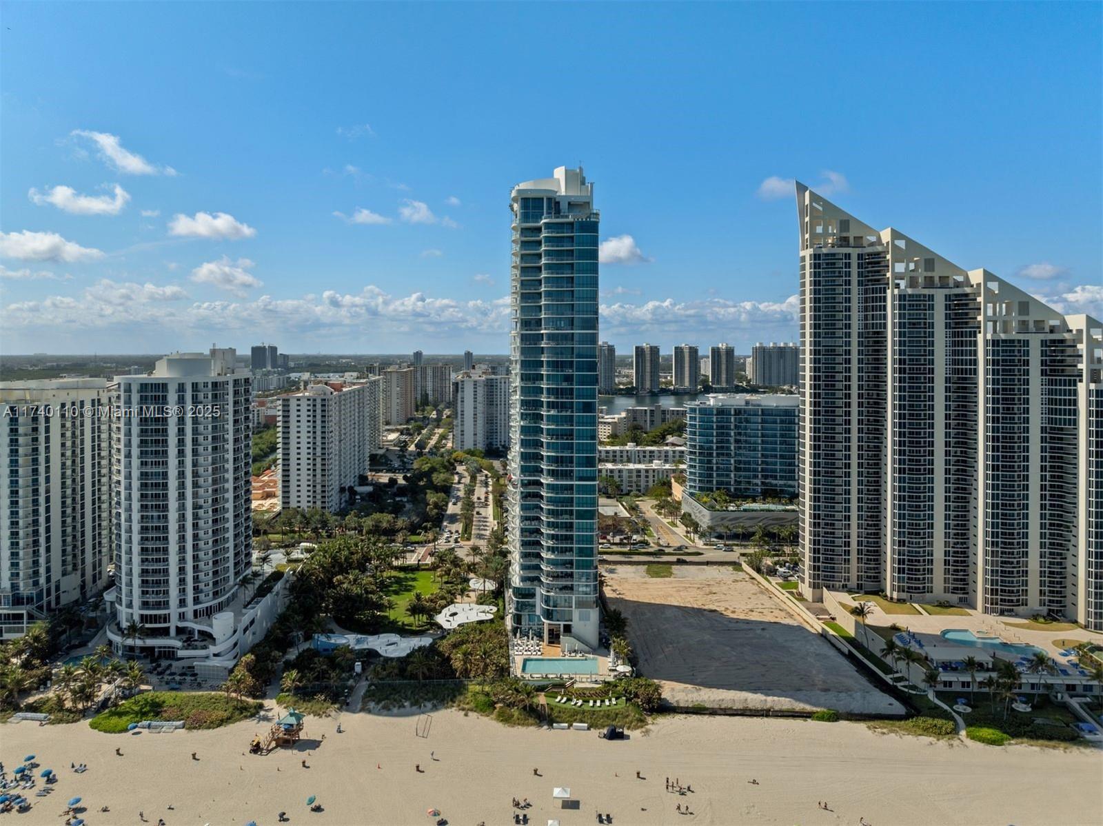 17475 Collins Ave Unit: Sky Villa