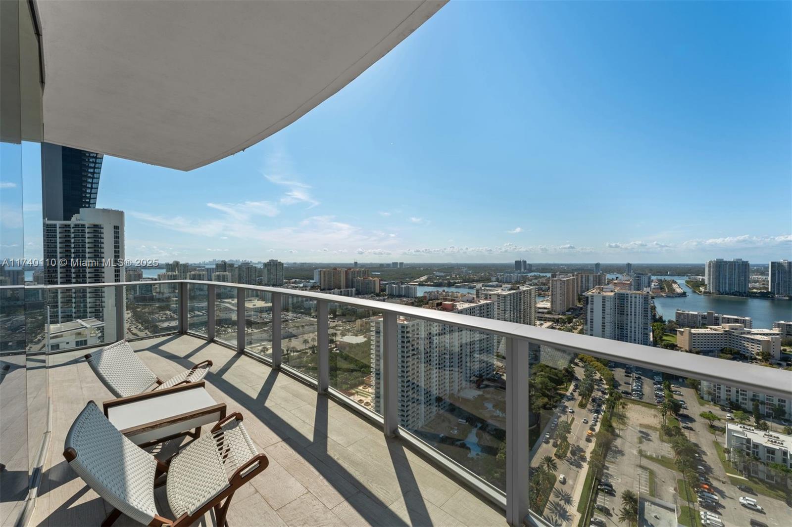 17475 Collins Ave Unit: Sky Villa