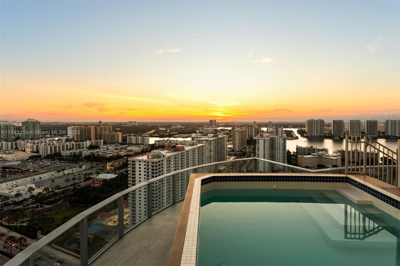 17475 Collins Ave Unit: Sky Villa