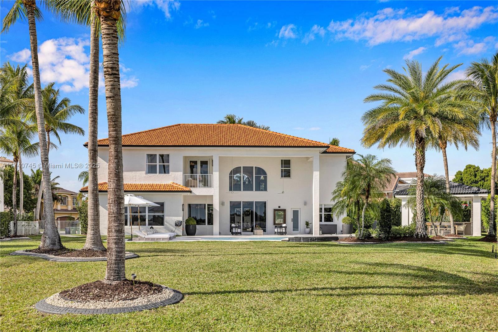 4183 SW 189th Ave
