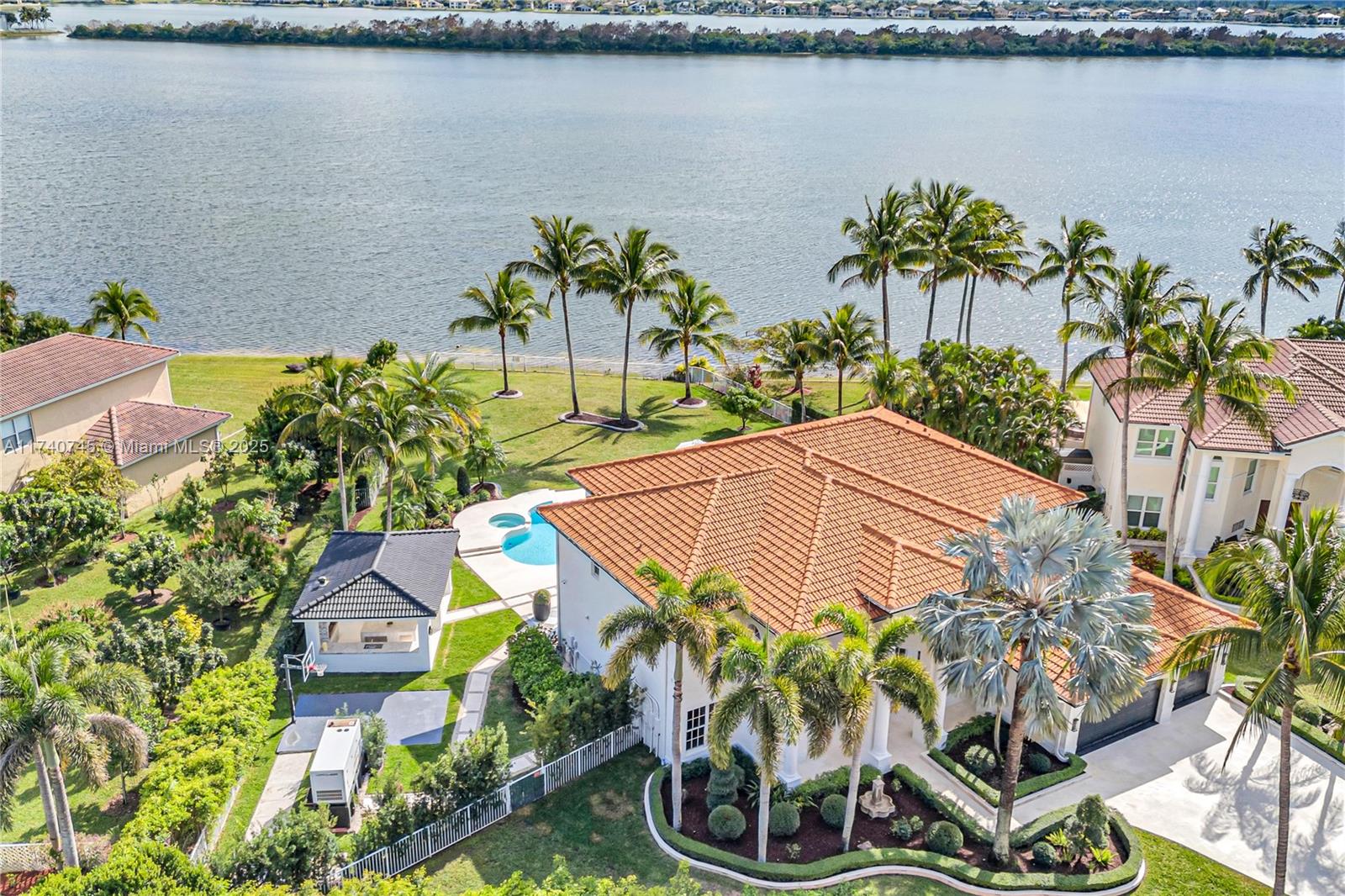 4183 SW 189th Ave