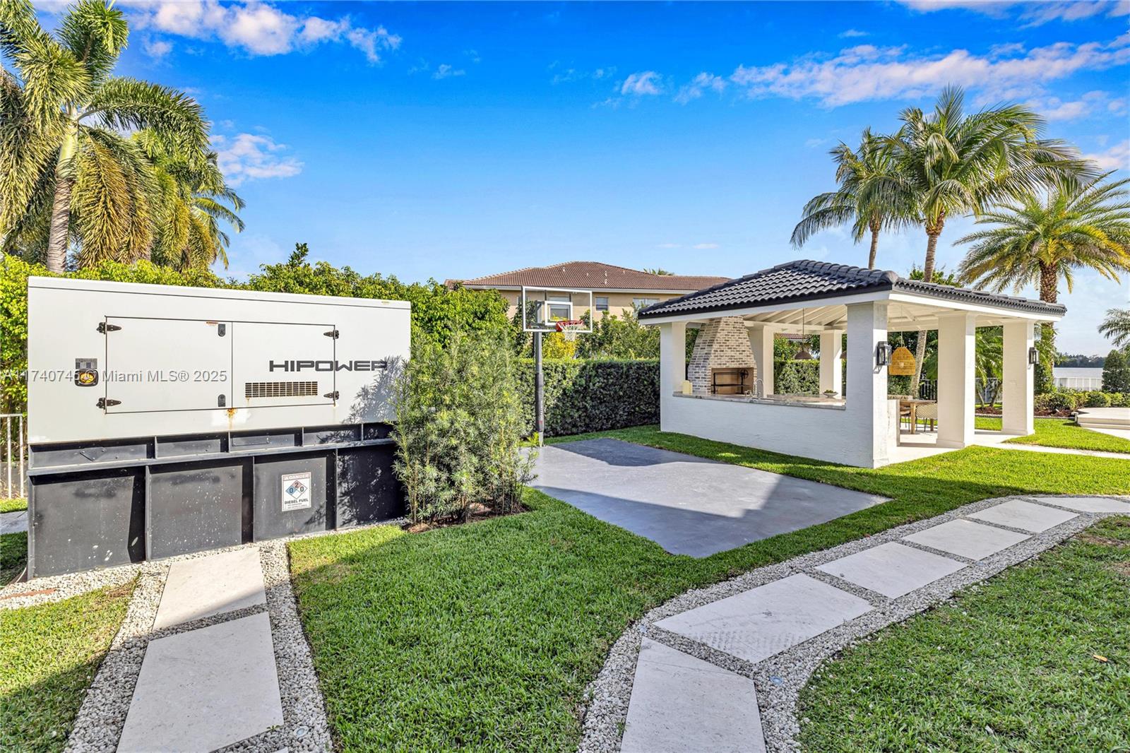 4183 SW 189th Ave