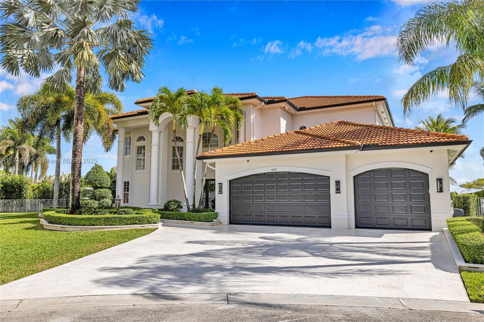 4183 SW 189th Ave