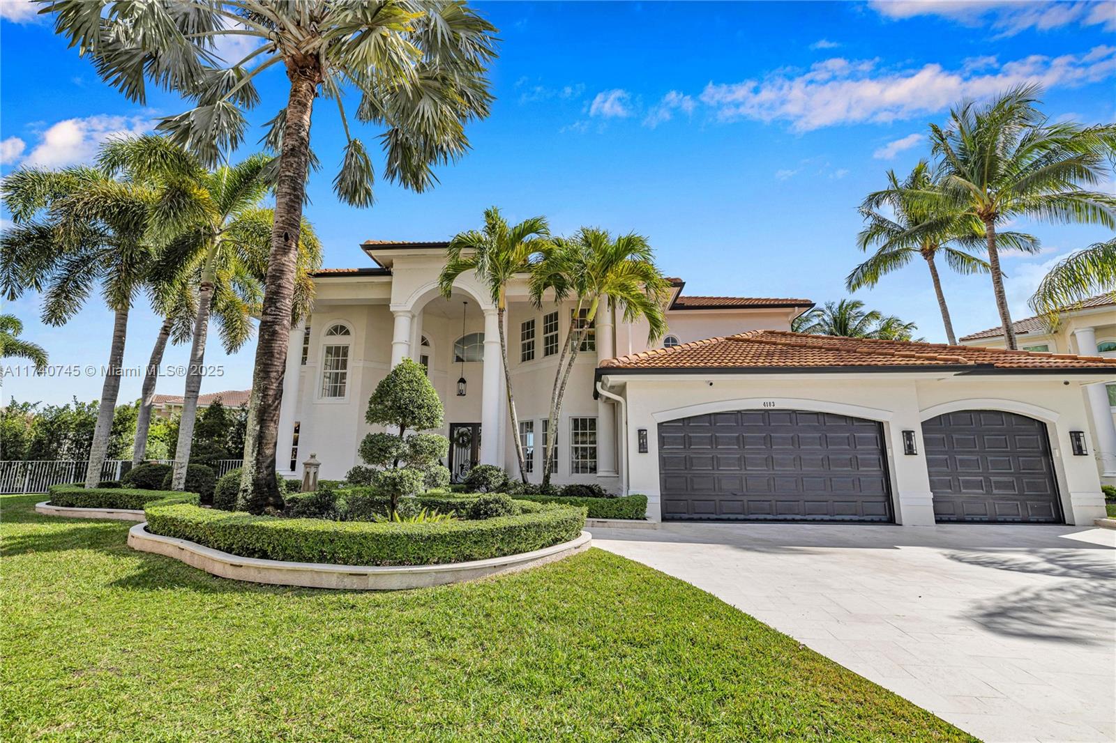 4183 SW 189th Ave