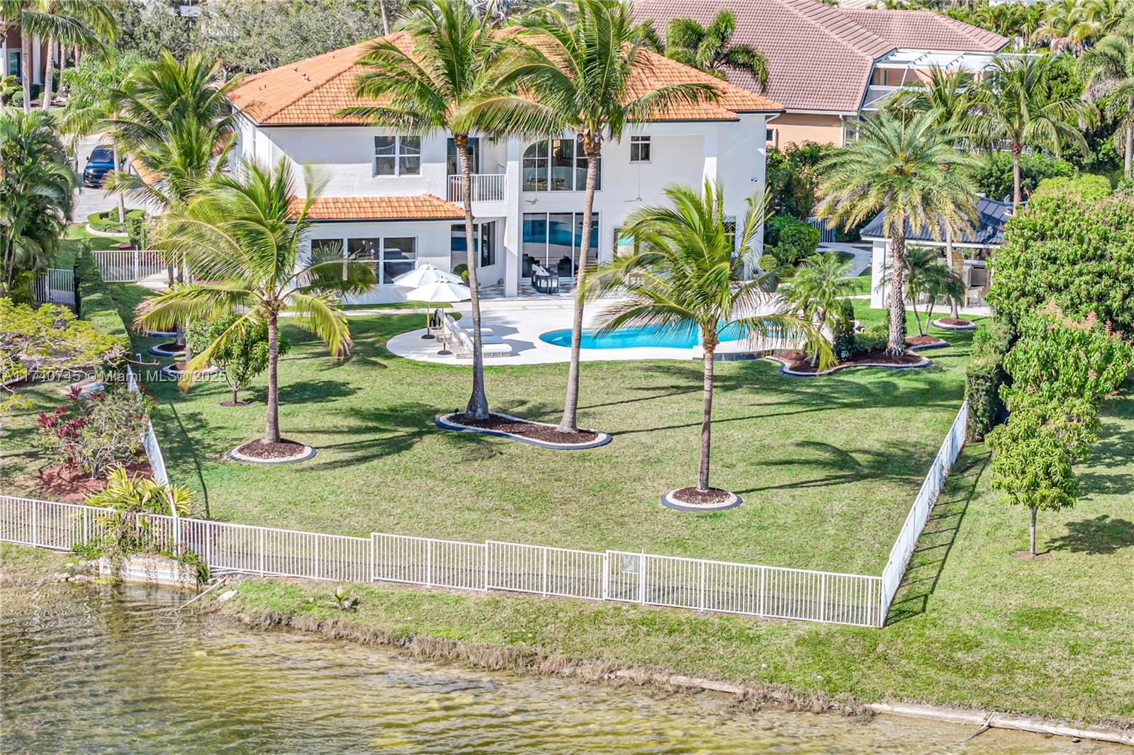 4183 SW 189th Ave