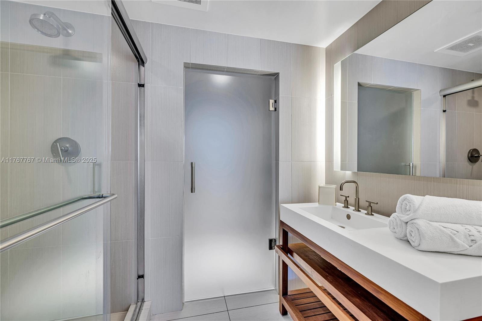 3101 Bayshore Dr # 2404