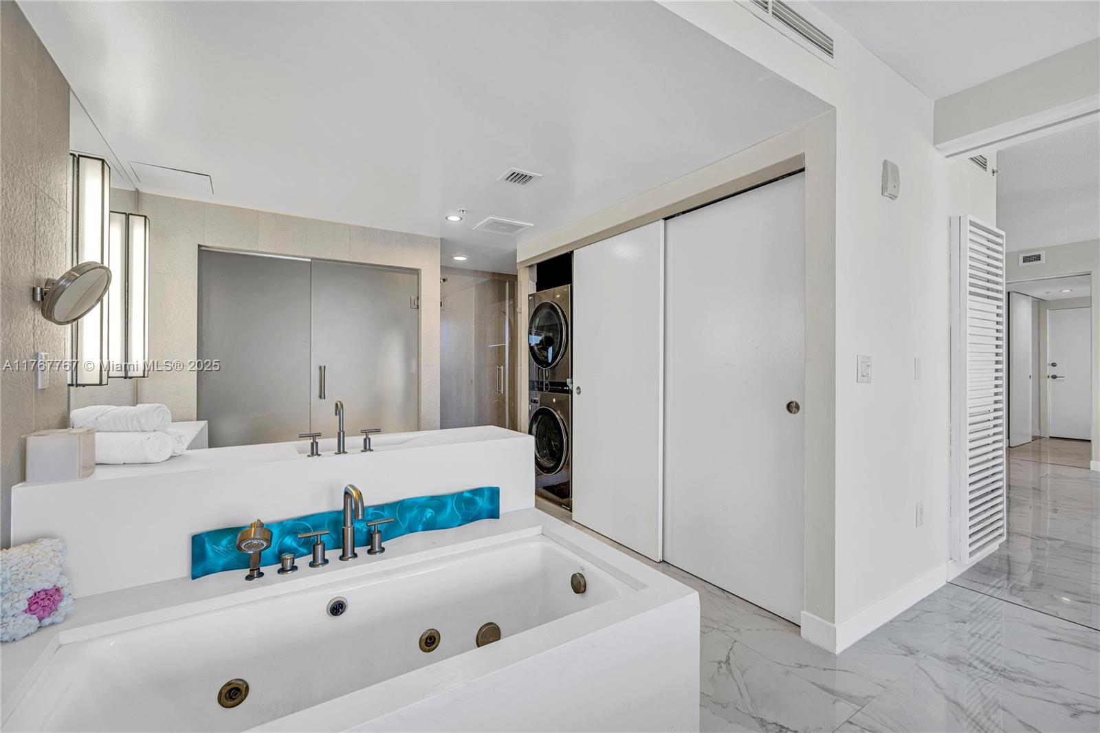 3101 Bayshore Dr # 2404