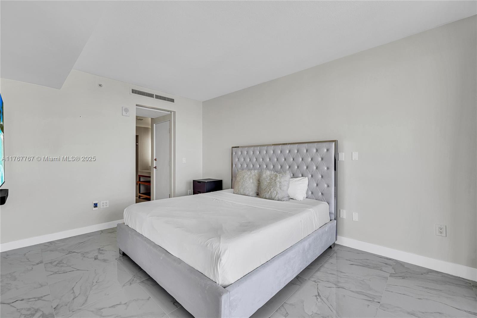 3101 Bayshore Dr # 2404