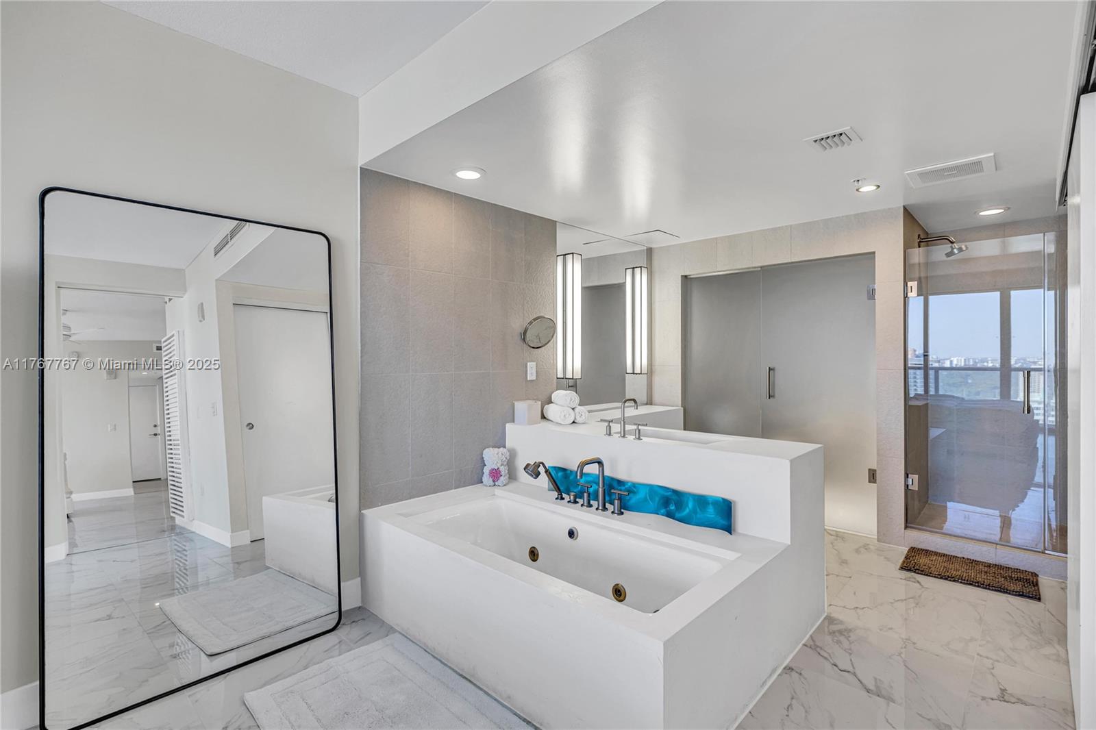 3101 Bayshore Dr # 2404