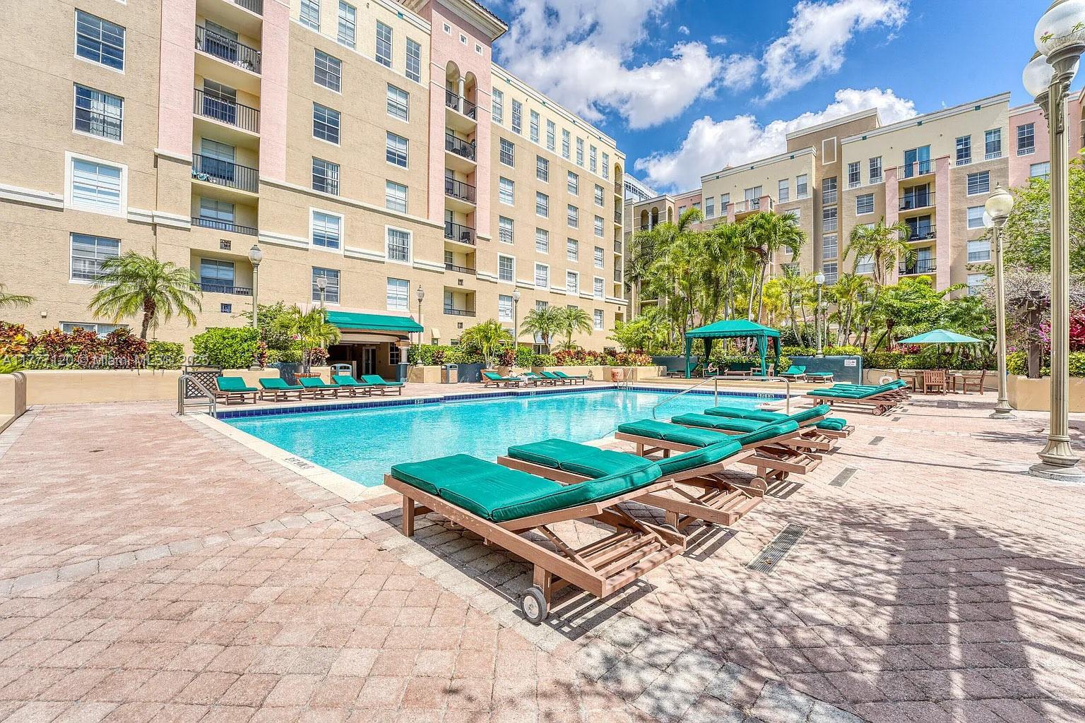 520 SE 5th Ave # 2305