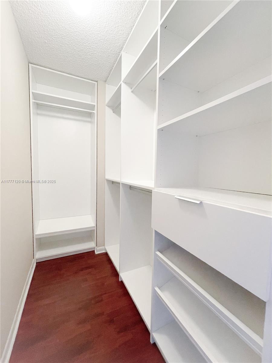 520 SE 5th Ave # 2305