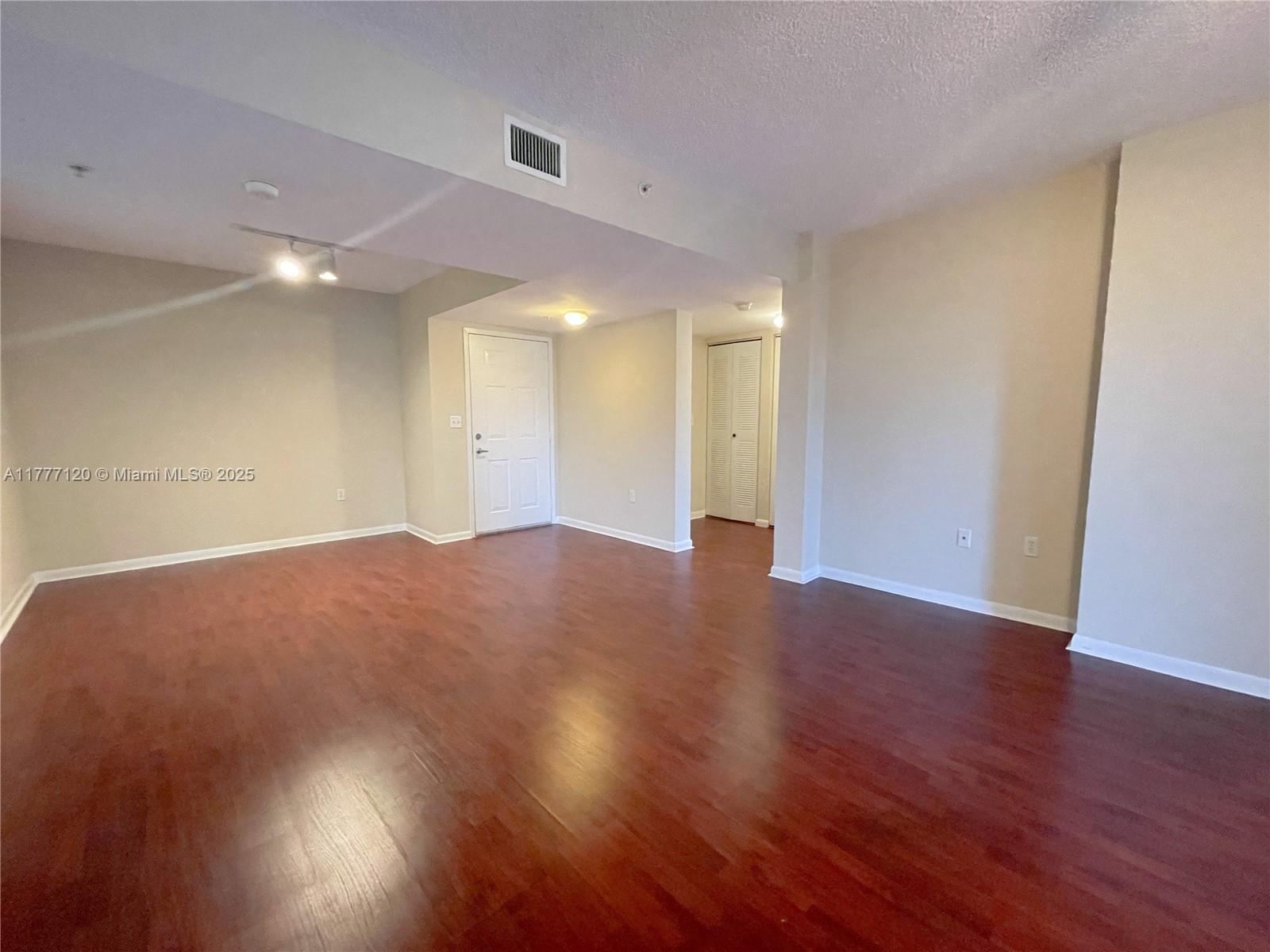 520 SE 5th Ave # 2305