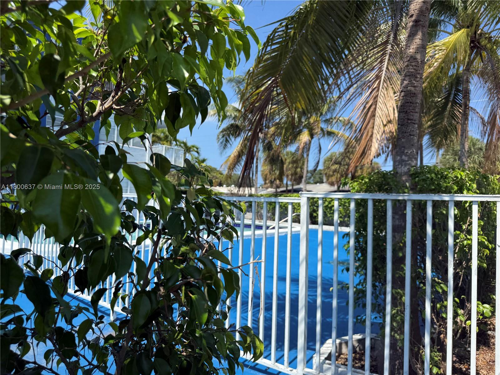 2175 NE 170th St # 202